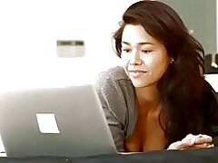 Istri yang memerlukan penetrasi ganda. Dewi